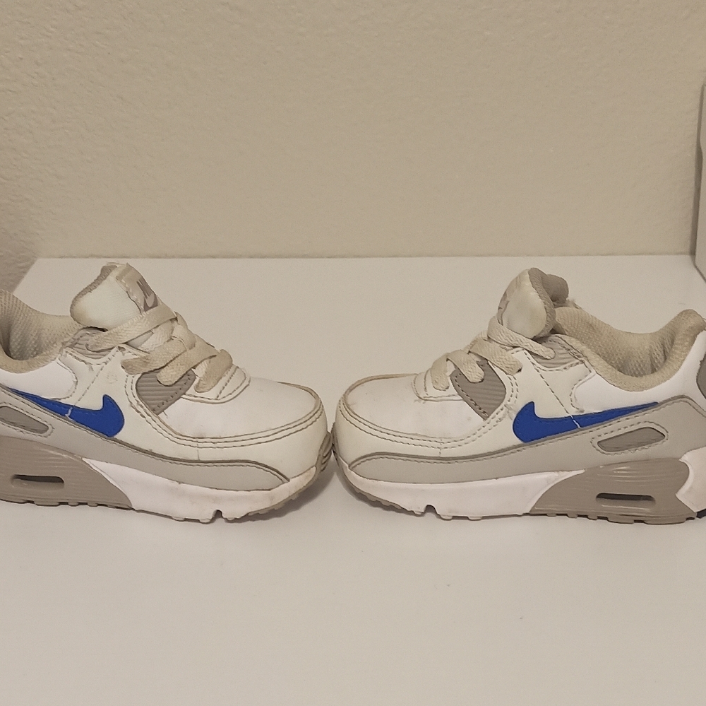 Kids White and Blue Nike Swoosh Sneakers Shoes - Picture 5 of 7